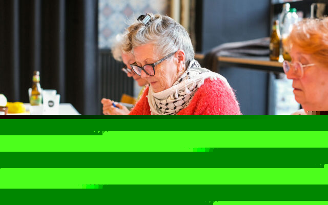 Fil au bistro, Café-tricot, arts textiles, dès 18 ans, les jeudis, Eden | Centre Culturel de Charleroi
