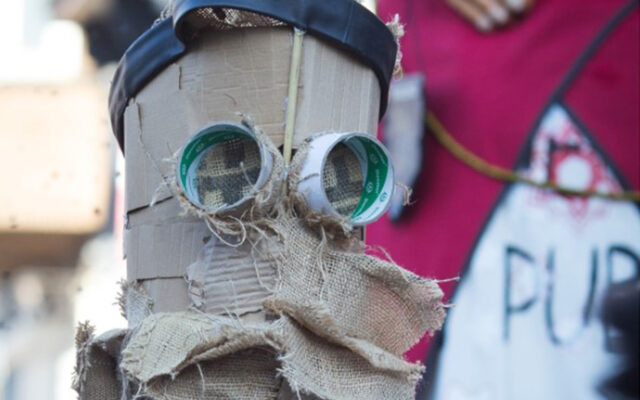Lora, ça cartonne ! / Stage créatif / du 18 au 22 août / De 7 à 11ans / Eden | Centre Culturel de Charleroi