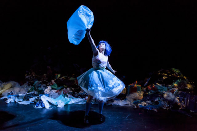 Alex au pays des poubelles @Eden Charleroi